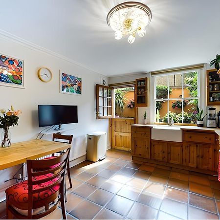 The Clapham Apartment With Private Patio ลอนดอน ภายนอก รูปภาพ