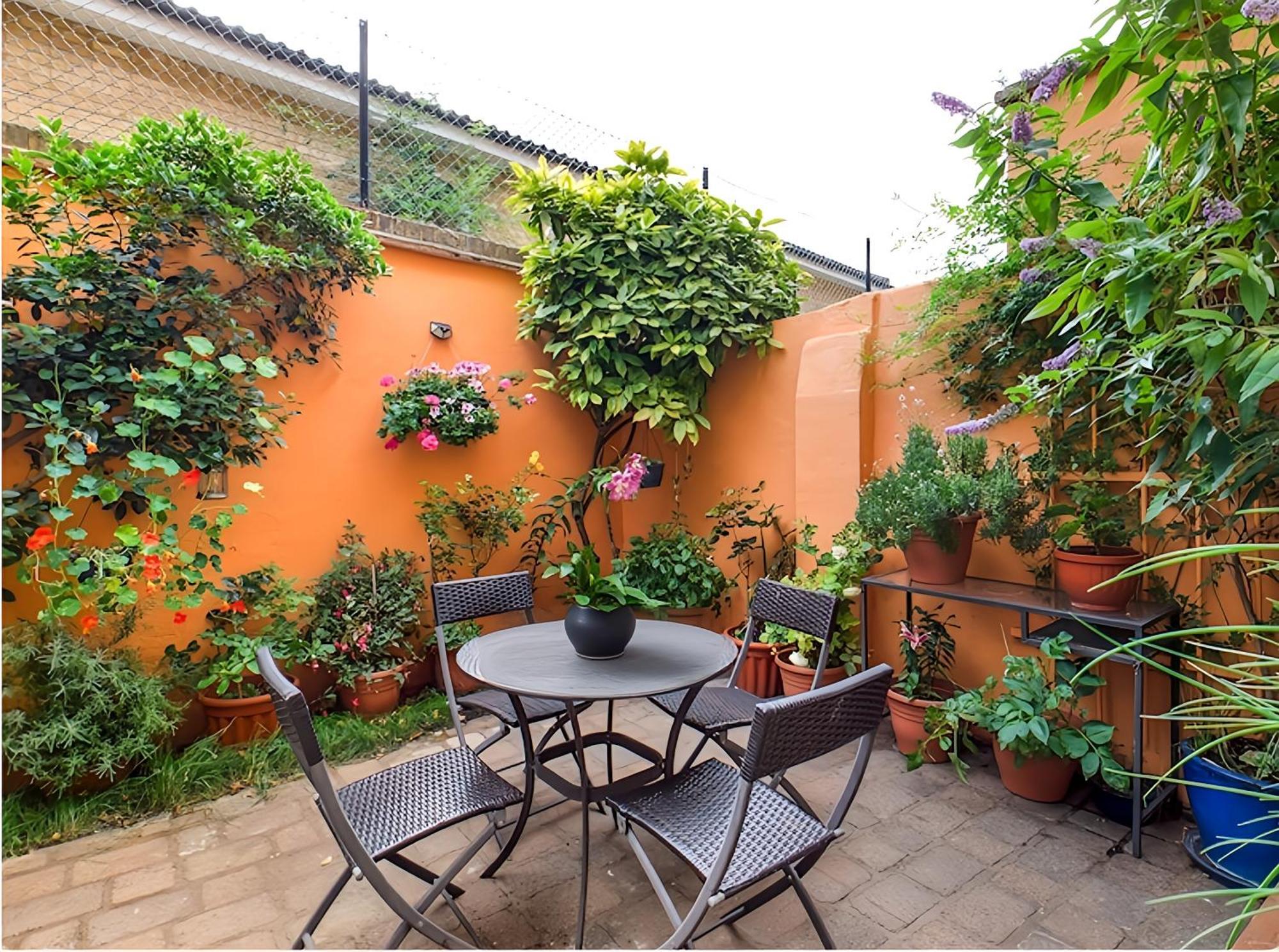The Clapham Apartment With Private Patio ลอนดอน ภายนอก รูปภาพ