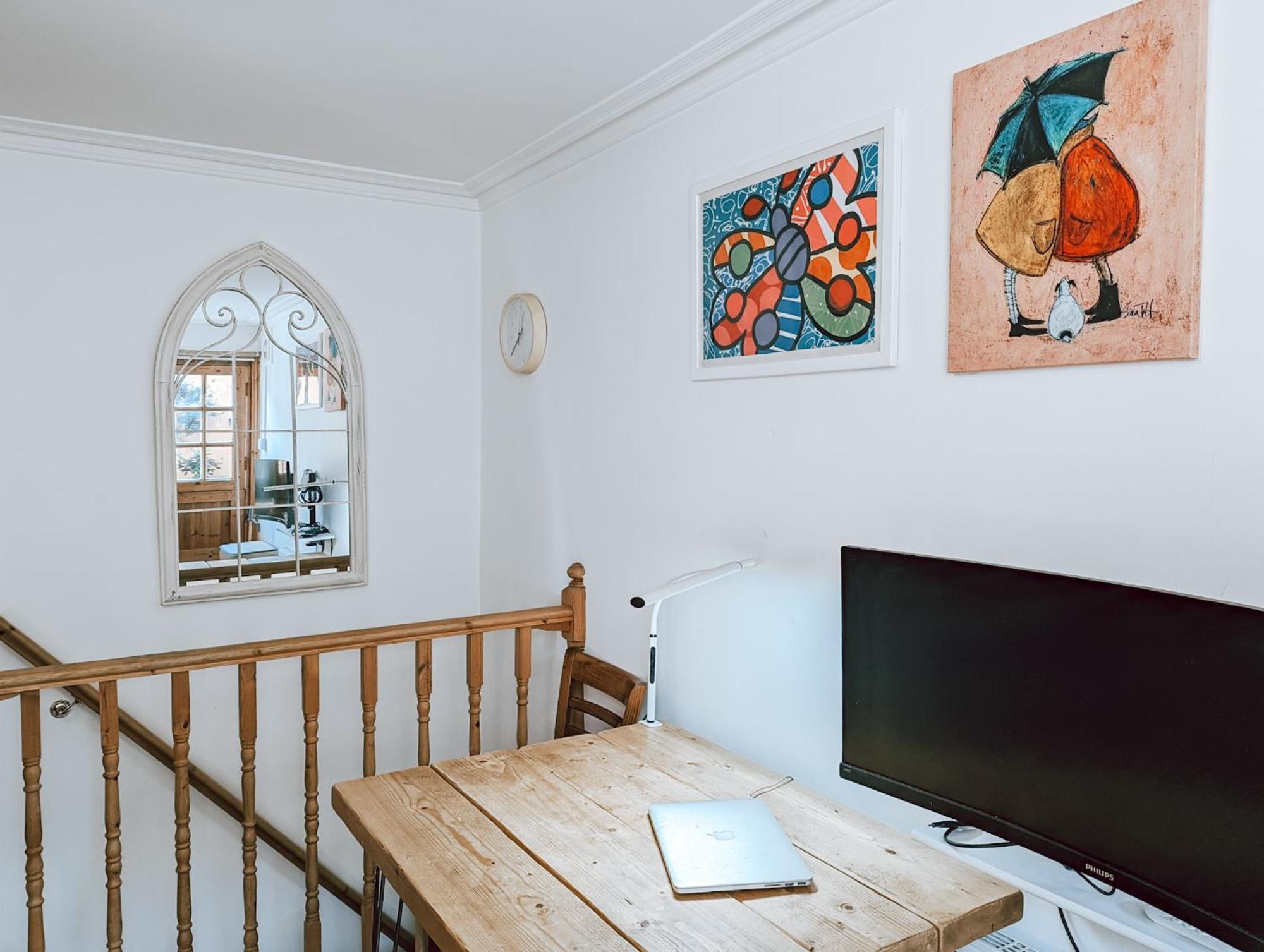 The Clapham Apartment With Private Patio ลอนดอน ภายนอก รูปภาพ