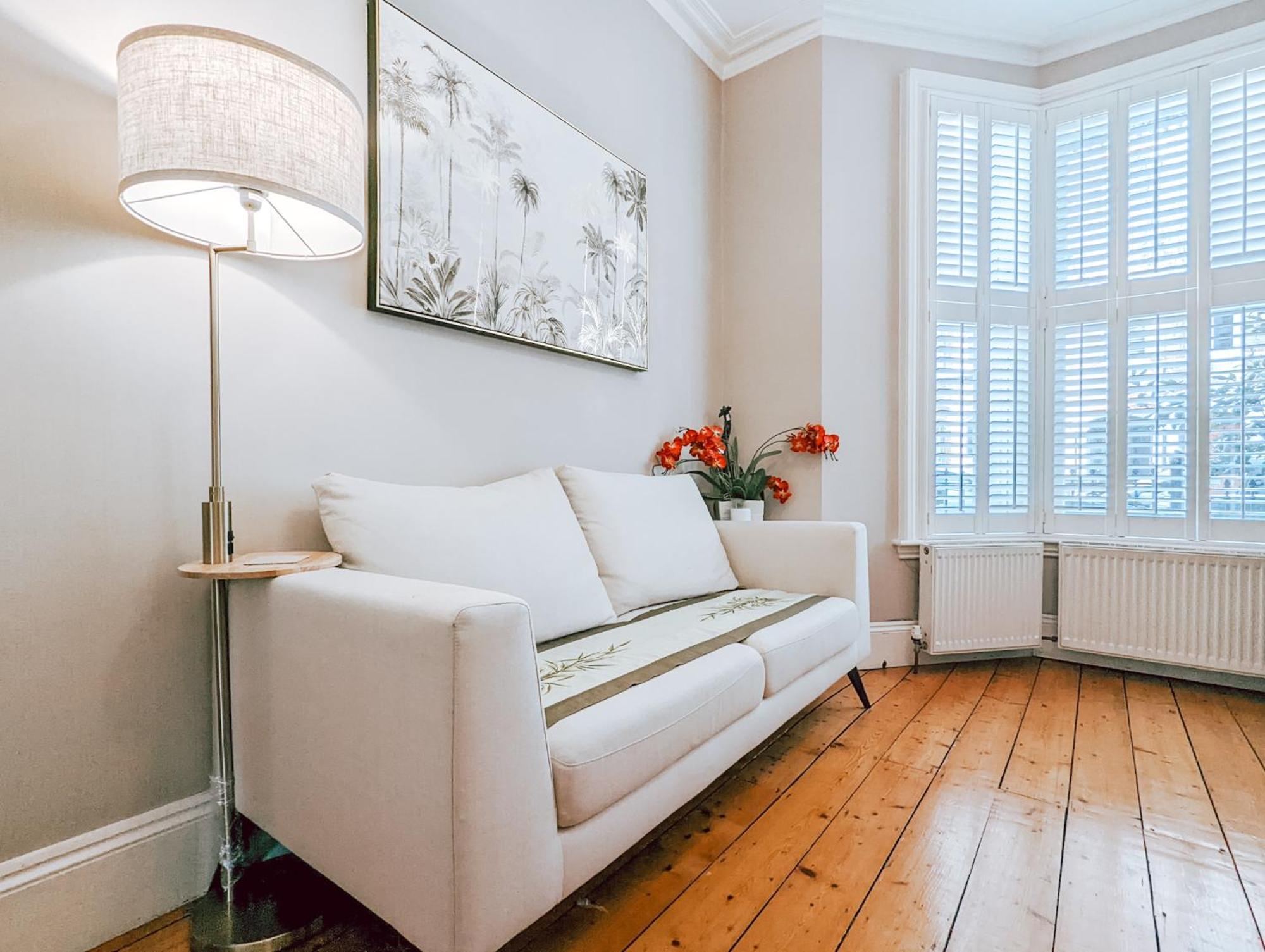 The Clapham Apartment With Private Patio ลอนดอน ภายนอก รูปภาพ